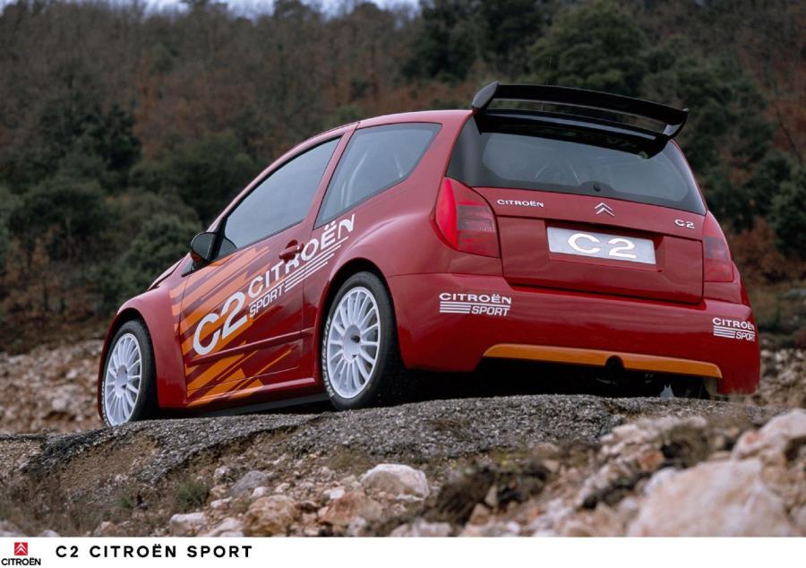  Citroen C2 Sport Concept 2003 года  (фото 26 из 45)